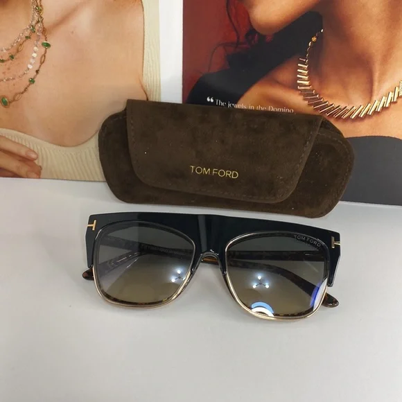 New - Tom Ford NEW TOM FORD TF5690/B 001
EYEGLASSES TOM FORD FT5690/B 001 - Picture 7 of 14